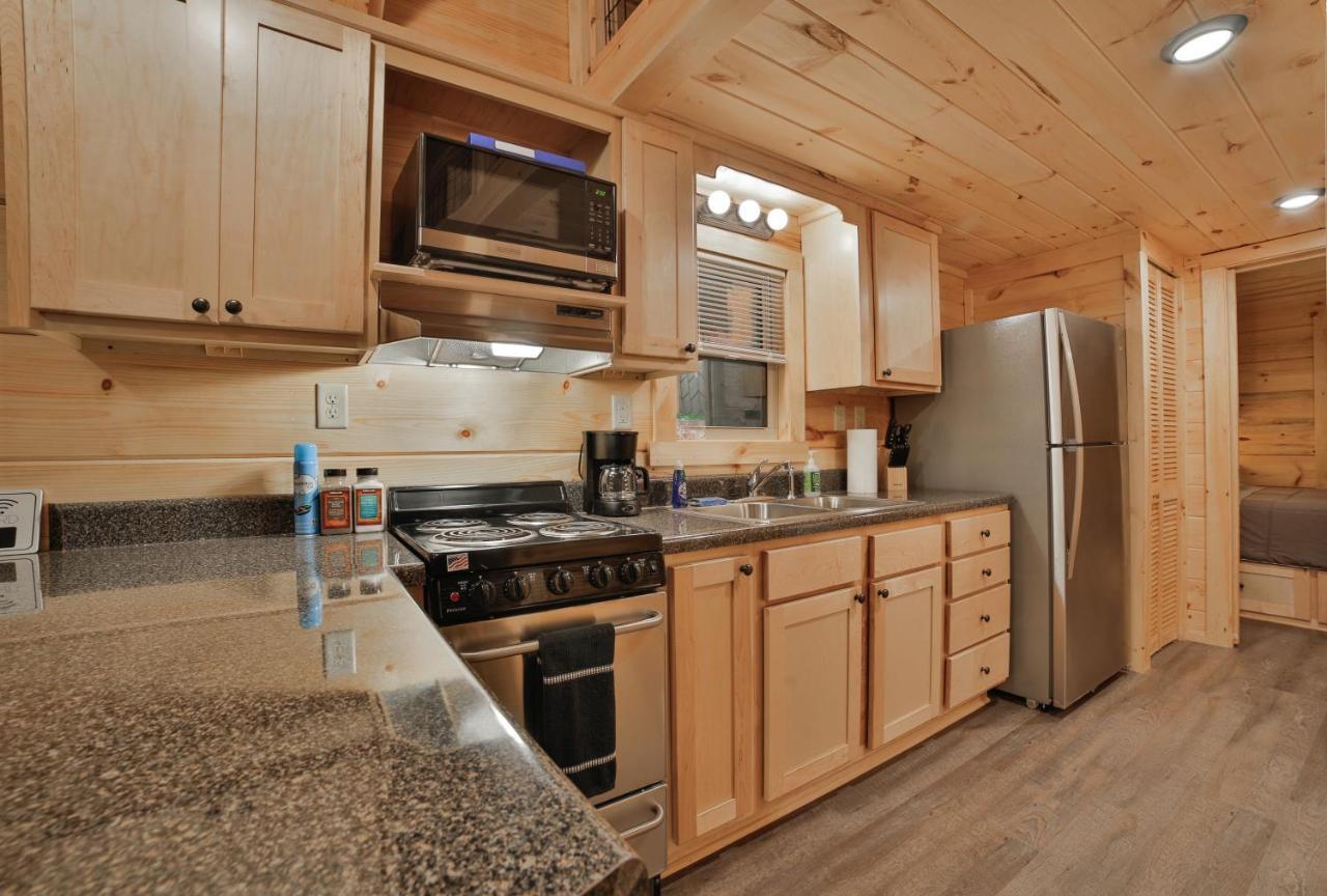 Ernie Cabin Wauhatchie Woodlands Tiny Cabin Chattanooga Exterior photo