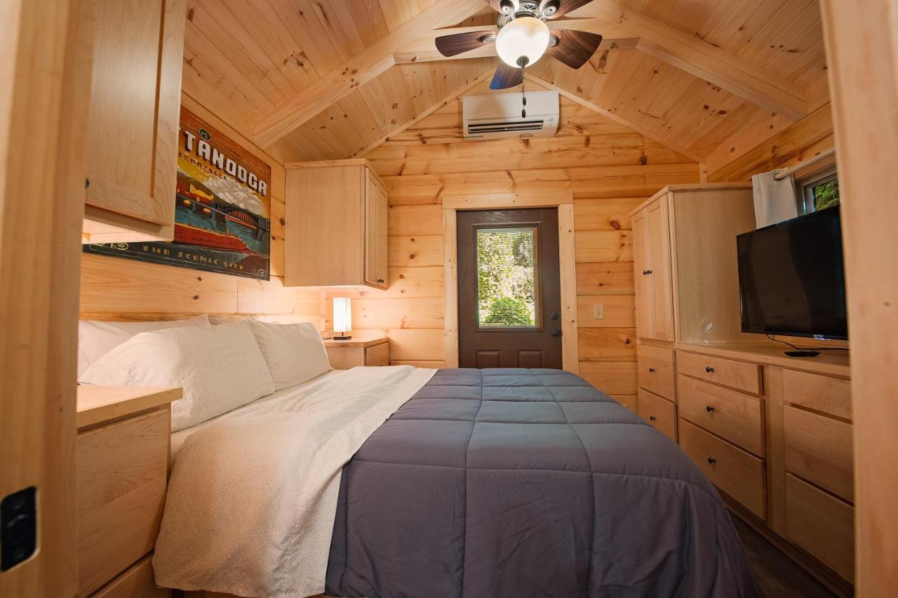 Ernie Cabin Wauhatchie Woodlands Tiny Cabin Chattanooga Exterior photo