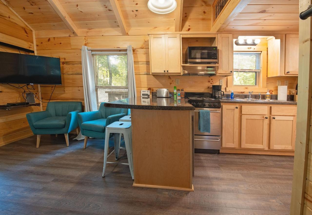 Ernie Cabin Wauhatchie Woodlands Tiny Cabin Chattanooga Exterior photo